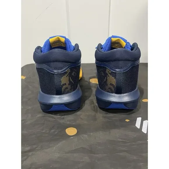 Nike LeBron Witness 8 FB2239-403 Basketball Men’s 10.5 New Without Box Navy Gold